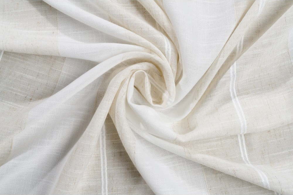 Krémová záclona 140x245 cm Modesto – Mendola Fabrics Mendola Fabrics